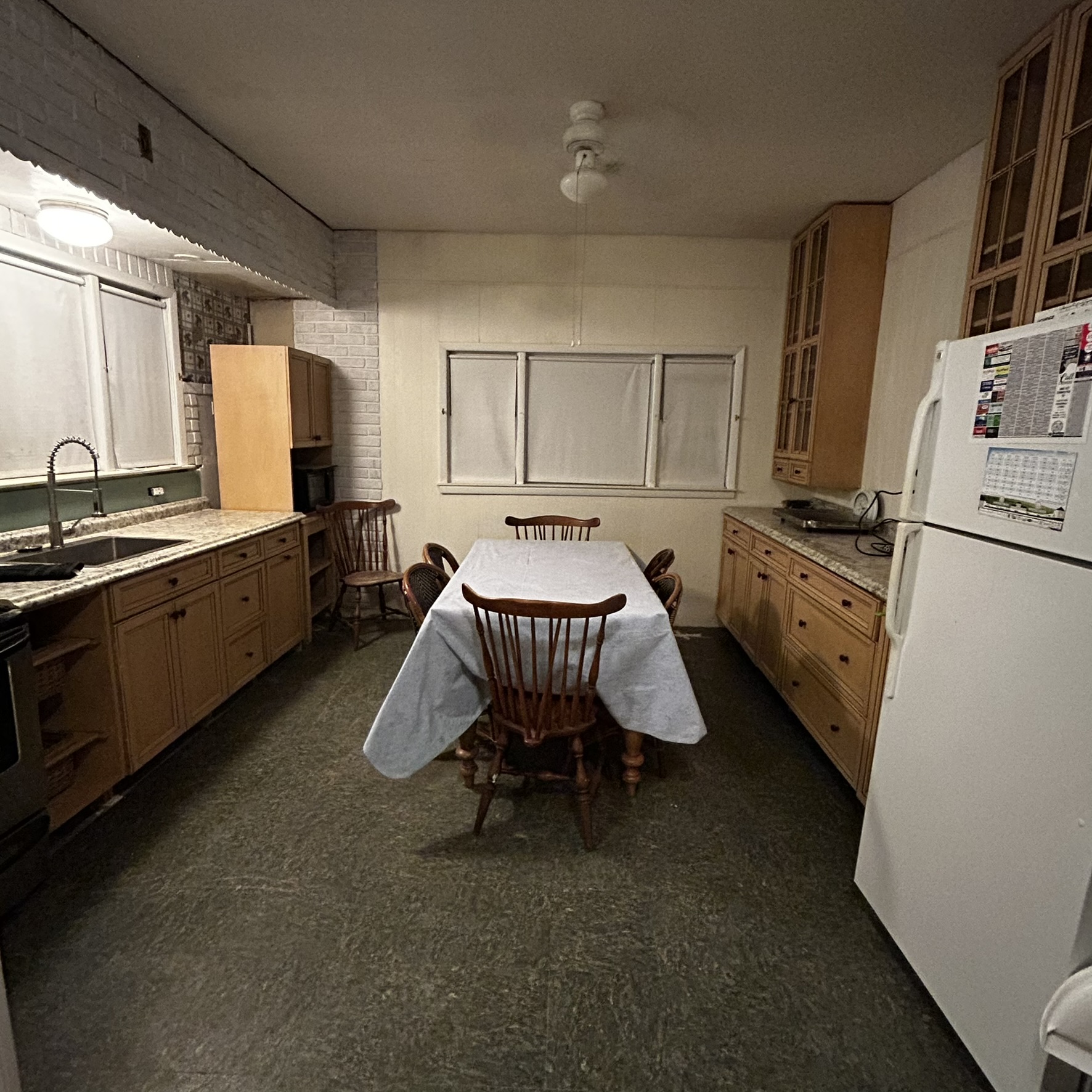 Left Side - Kitchen